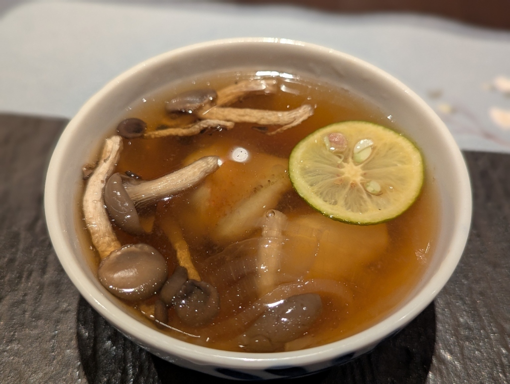 赤ムツと茸の蒸しスープ