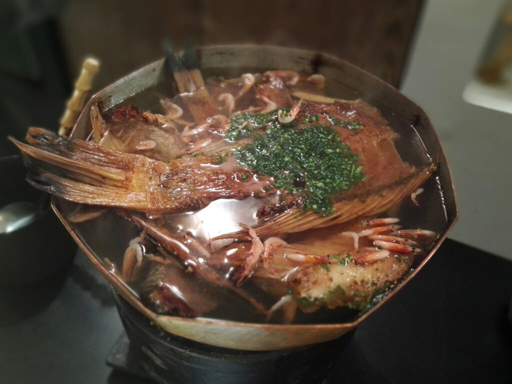 明石天然牡蠣と由比桜エビのベシャメル焼き
