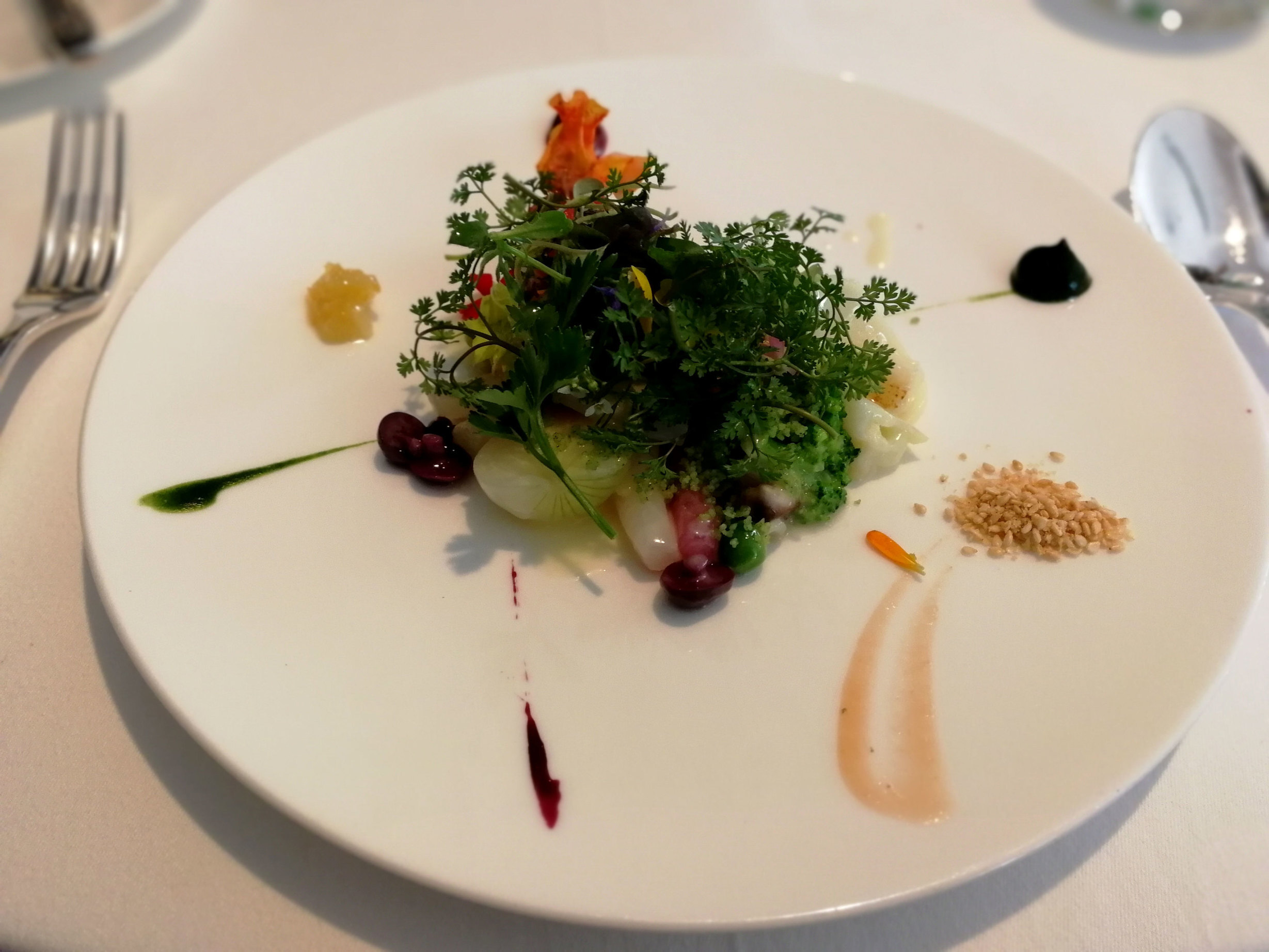 20種以上の温野菜とソース