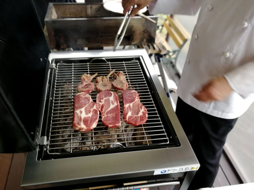小林シェフの調理