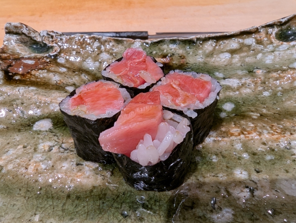 すみとスペシャリテのトロ巻き
